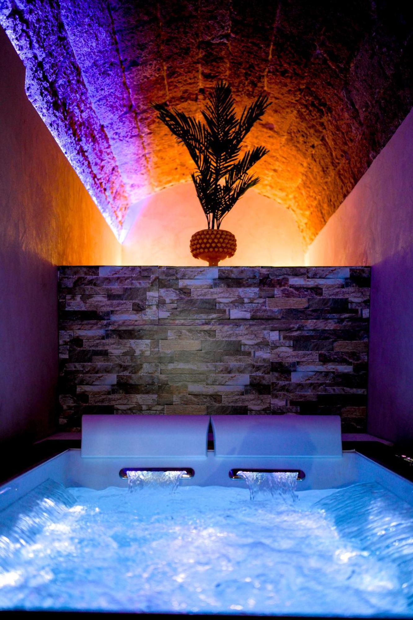 La Grotta, Luxury Suite & Spa Noto Exterior photo